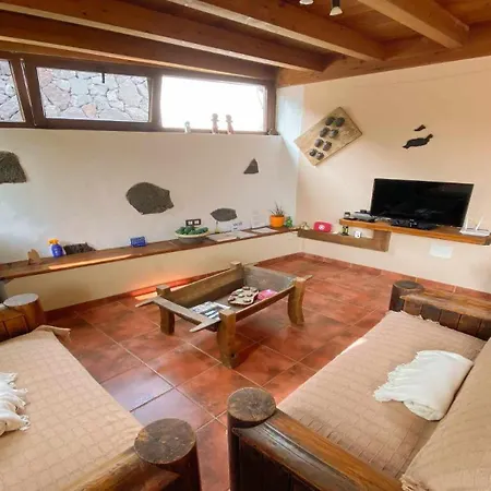 Casita Mis Chinijos Con Jacuzzi O Minipiscina شقة La Asomada (Lanzarote)