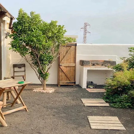 شقة Casita Mis Chinijos Con Jacuzzi O Minipiscina La Asomada (Lanzarote)